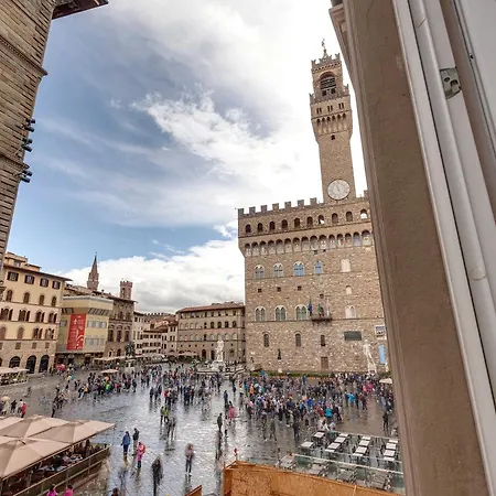 Apartment Suite Piazza Signoria-3